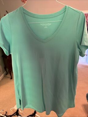 Soft Surroundings Teal V-Neck Short Sleeve Tee